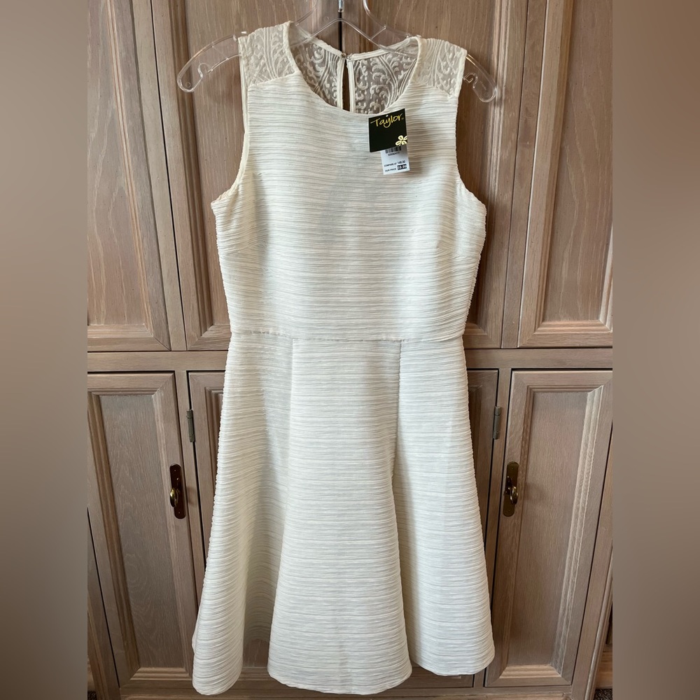NWT! Taylor white dress with lace accents - size 6